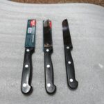 Utility knife (black handle)